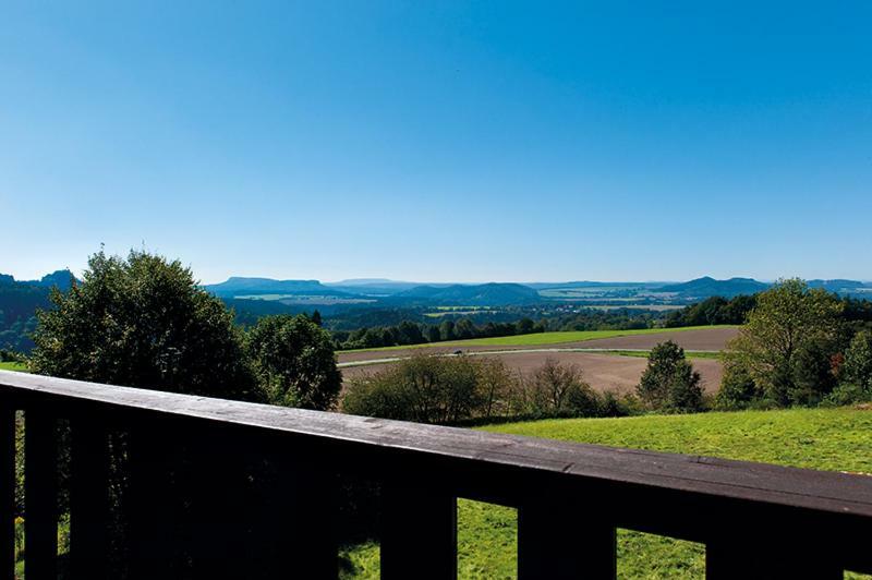 Panorama-Apartments Weinberghaus Mittelndorf Екстер'єр фото